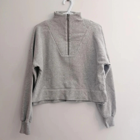 Sweaty Beatty Nestle Up Half Zip Cropped  Pullover Sweatshirt in Gray Marle XS - Picture 3 of 16